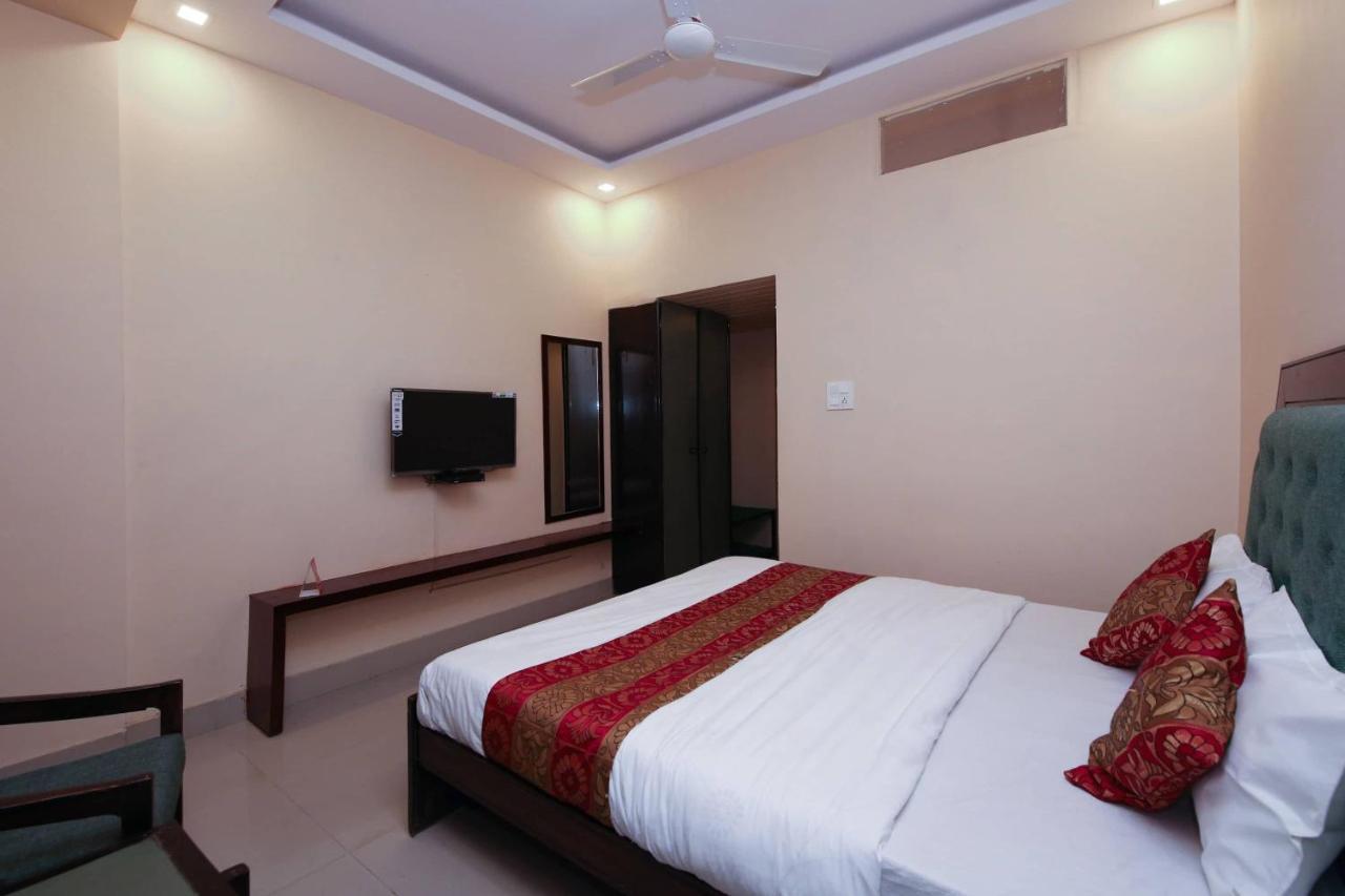 Oyo 9757 Hotel Siddharth Jabalpur Exterior photo